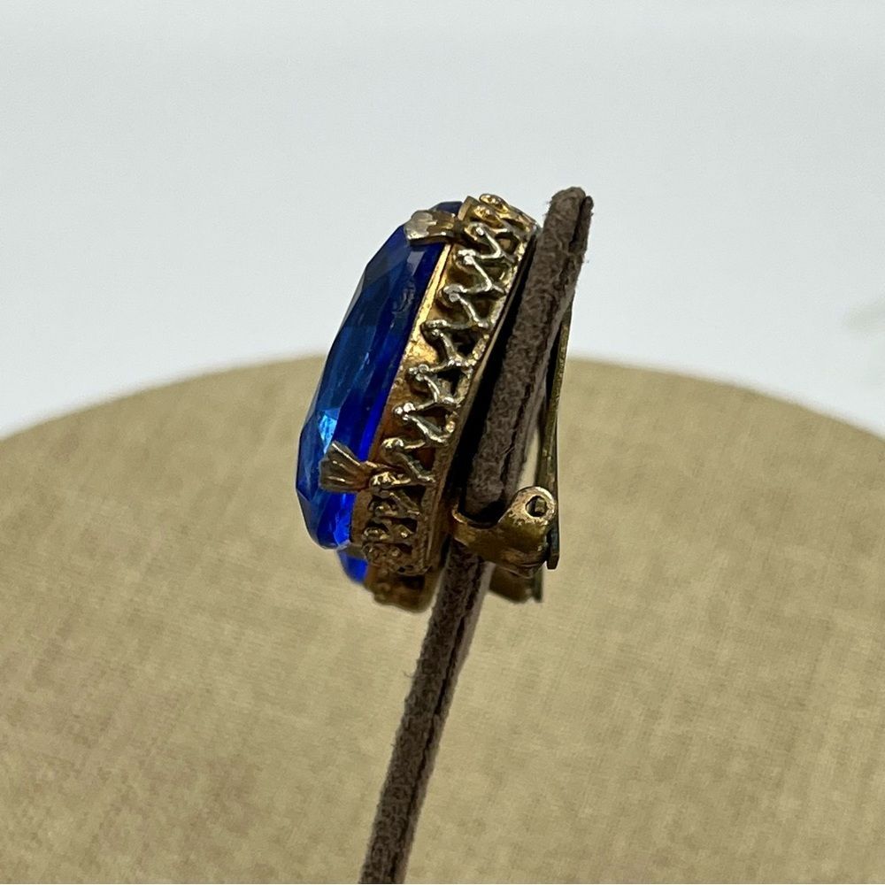 Vintage Elegant deep Blue glass Oval Gemstone Earrings - Picture 9 of 10